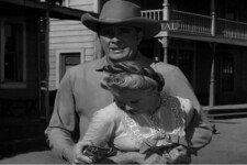 ... und bist du nicht willig: Ian MacDonald, Grace Kelly