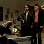 'n echter Griff ins Klo: Nicolas Bro, Lars Brygmann, Nikolaj Coster-Waldau und Jakob Cedergren