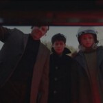 Klassischer Trunk-Shot: Tom Wilkinson, Aneurin Barnard, Freya Mavor