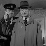 John Mills pendelt's aus (mit Megs Jenkins und Meredith Edwards)